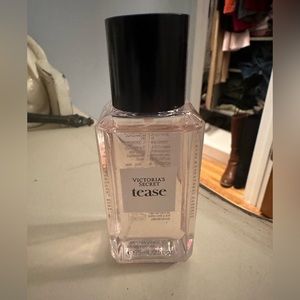 Victoria secret tease body mist